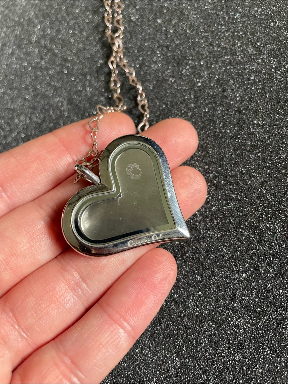 Origami Owl Heart Shape Locket with Heart shape necklace - Picture 4 of 5